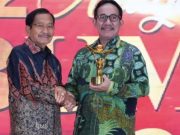 Sabet Penghargaan The Best CEO Strategic Orientation, Dirut PTBA: Pacu Kinerja Lebih Transformatif dan Inovatif