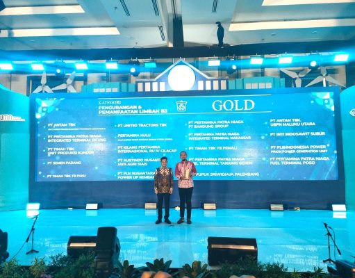 UT Raih Penghargaan ENSIA 2023 Predikat Gold dan Platinum