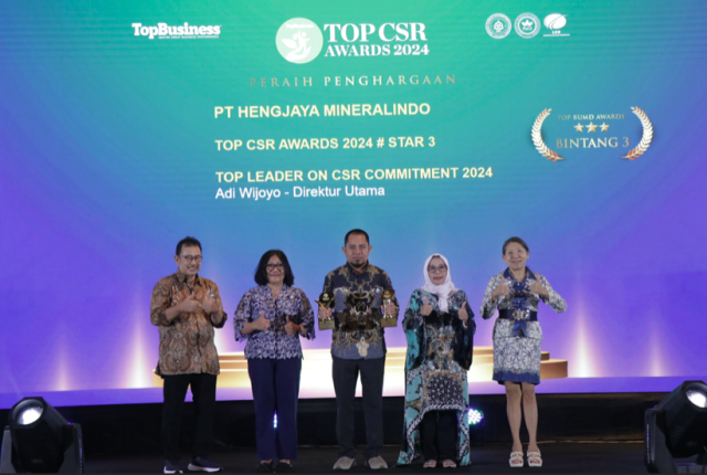 PT Hengjaya Mineralindo Raih Dua Penghargaan dalam TOP CSR Awards 2024 TOP CSR Awards tahun 2024. (Foto: Dok. PT Hengjaya Mineralindo) PT Hengjaya Mineralindo Raih Dua Penghargaan dalam TOP CSR Awards 2024 TOP CSR Awards tahun 2024. (Foto: Dok. PT Hengjaya Mineralindo)