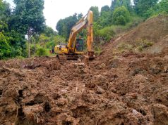 Kirim Alat Berat, Vale Bantu Perbaiki Akses Jalan Rusak Luwu