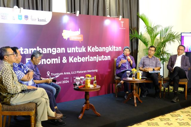 Chief of ESG and Sustainability Officer PT Ceria Nugraha Indotama (Ceria), Elviera Putri saat menyampaikan paparan dalam diskusi bertajuk 'Pertambangan untuk Kebangkitan Ekonomi dan Keberlanjutan'. (Dok. Ceria)