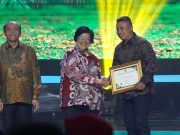 Berkat Desa Binaan, UT dan PAMA Raih Penghargaan ProKlim Utama KLHK