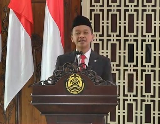 Bahlil Jabat Menteri ESDM Baru, Langsung Instruksikan Semua Dirjen Berkantor di Kementerian ESDM Menteri ESDM, Bahlil Lahadalia Menteri dari Arifin Tasrif kepada Bahlil Lahadalia.