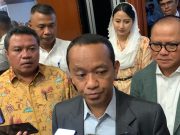 Ditantang Benahi Tambang Ilegal dalam 2 Bulan, Ini Jawaban Menteri ESDM Menteri ESDM, Bahlil Lahadalia usai rapat bersama Komisi VII di gedung DPR RI. (Foto: Lili Handayani/nikel.co.id)