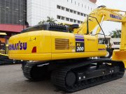 Inovasi UT, Luncurkan 2 Ekskavator Komatsu Kelas 30 Ton