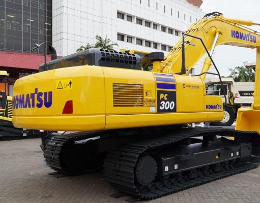 Inovasi UT, Luncurkan 2 Ekskavator Komatsu Kelas 30 Ton