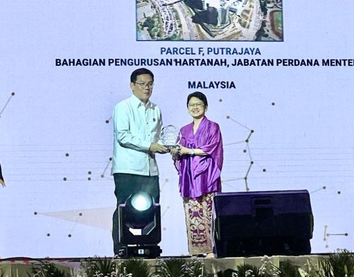 UT Raih ASEAN Energy Award 2024 Berkat Komitmen Terapkan ESG dan Keberlanjutan