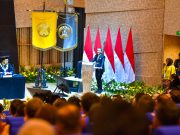 Soroti Hilirisasi dan Dampaknya di Morowali dan Halmahera Tengah, Bahlil Raih Gelar Doktor