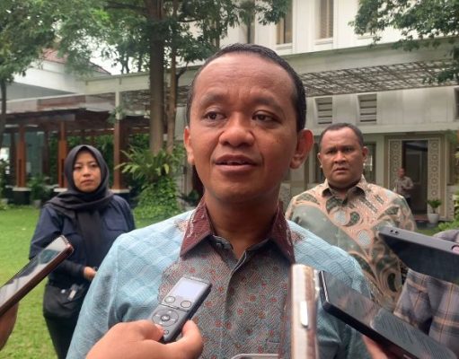 Sikap Hati-hati Bahlil Tanggapi Pemberian Konsesi Tambang Terhadap Kampus dan UMKM Menteri Energi dan Sumber Daya Mineral (ESDM) Bahlil Lahadalia. (Foto: Lili Handayani/ nikel.co.id)