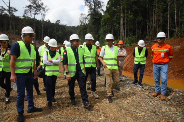 Komisi XII DPR RI saat melakukan kunjungan kerja ke PT. IWIP di Halmahera Tengah, Provinsi Maluku Utara. (Dok. DPR RI) Komisi XII DPR RI saat melakukan kunjungan kerja ke PT. IWIP di Halmahera Tengah, Provinsi Maluku Utara. (Dok. DPR RI)