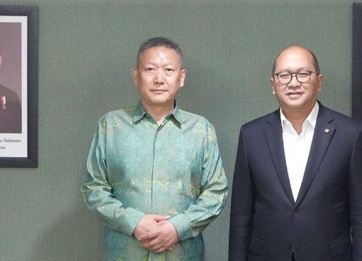 Rosan Bahas Percepatan Investasi Ekosistem Baterai Kendaraan Listrik dengan CATL Group