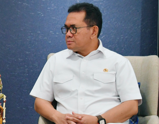 Kemendag Terbitkan 2 Aturan Baru Terkait Ekspor Komoditas Pertambangan Menteri Perdagangan, Budi Santoso menerbitkan dua Peraturan Menteri Perdagangan (Permendag) yang mengatur penyesuaian dalam ekspor komoditas pertambangan dan kehutanan. (Dok. Kemendag)