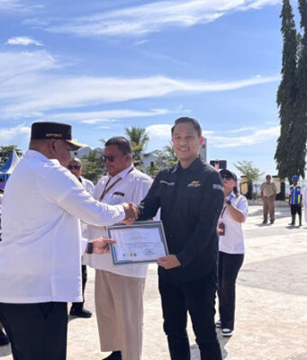 Komitmen Terapkan K3, UT Papua Raih Penghargaan Pembinaan K3