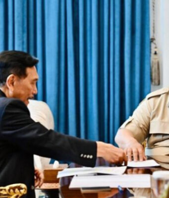 Luhut Laporkan Kondisi Ekonomi ke Presiden Prabowo, Soroti Risiko Rantai Pasok Sulfur