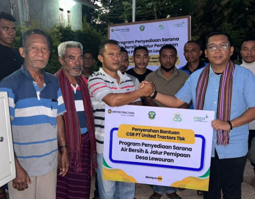 United Tractors Bangun Fasilitas Air Bersih di Lereng Gunung Lewotobi