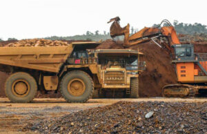 Hilirisasi Tak Cukup dengan Pembangunan Smelter dan Investasi