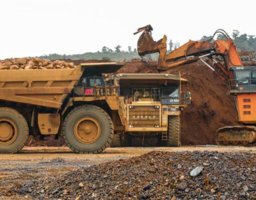 Hilirisasi Tak Cukup dengan Pembangunan Smelter dan Investasi