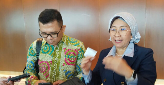 Prof Evvy 33