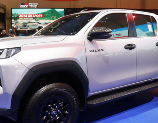 Kuasai 70% Pasar Kendaraan Tambang, Toyota Pamerkan Hilux Diesel dan BEV di GIIAS 2026