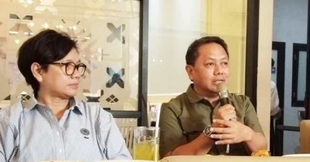 Direktur Sanksi Administrasi Lingkungan Hidup KLH, Ari Prasetya, Deputi PSLB3, Vinda Damayanti Foto Shiddiq
