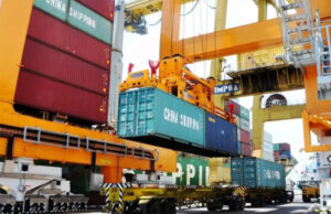 Nikel dan Hasil Pertanian Dongkrak Arus Peti Kemas Makassar New Port hingga 24%