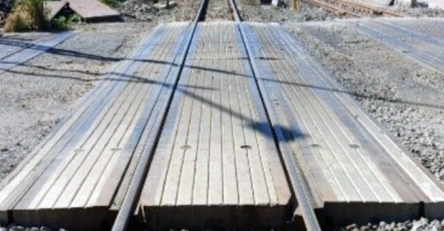 Rubber Crossing Plate Foto dok BRIN