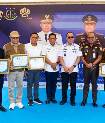 Ceria Corp Dukung Program Gotong Royong Bedah Rumah di Kendari