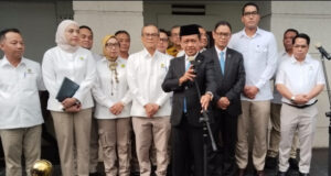 Bahlil Buka Opsi Moratorium Industri Setengah Jadi