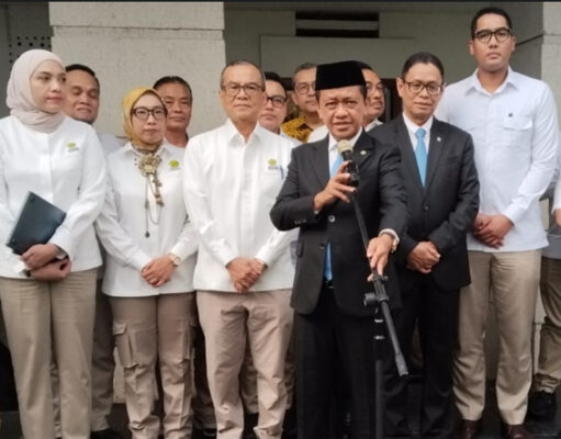 Bahlil Buka Opsi Moratorium Industri Setengah Jadi