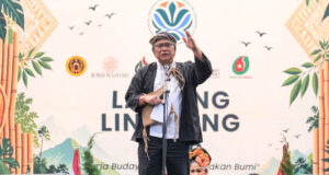 UU Jadi Benteng Warga Adat dari Klaim Korporasi