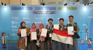 Manfaatkan Slag Nikel Sebagai Media Tanam, Siswa SMAN 10 Surabaya Raih Medali Emas
