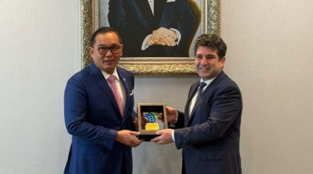 Wakil Menteri Investasi dan Hilirisasi Todotua Pasaribu dengan Wakil Menteri Ekonomi Republik Azerbaijan, Azer Bayramov